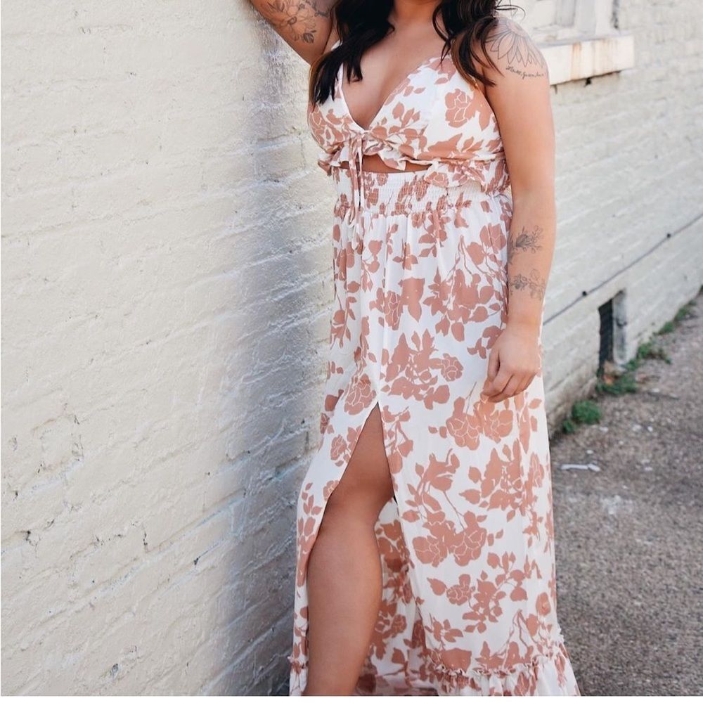 Floral Ruffle Cut Out Maxi Dress - Picture 3 of 11